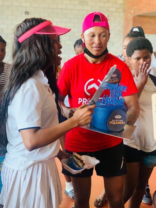 Day well spent ❤️thanks to Makaziwe Nozipho Bell intsimbi @PhilMphela @TakaTina1 #givingbacktothecommunity<a href="/tag/givingbacktothecommunity"class="tags"><span>#givingbacktothecommunity</span></a><a href="/tag/givingmonday"class="tags"><span>#givingmonday</span></a>