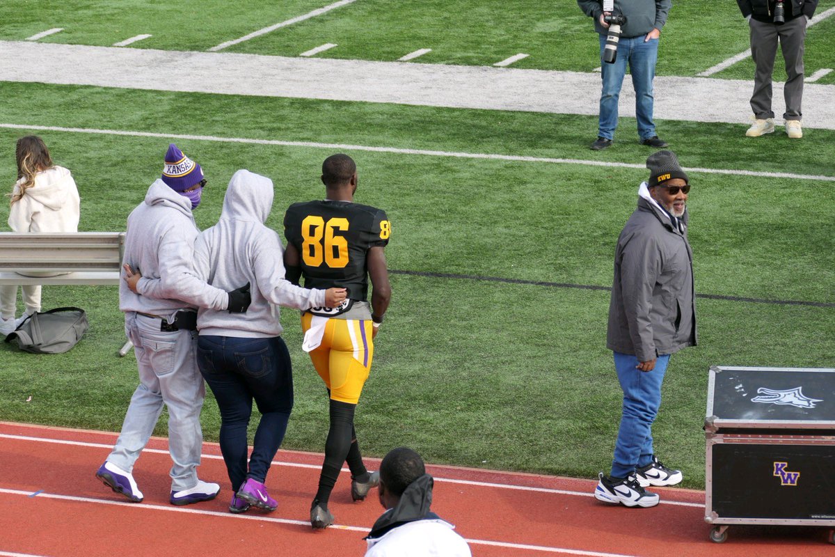 erenjenkins7's tweet image. The only people that understands me. #MySupportSystem #OneLove 🤞🏾🤞🏾🤞🏾🤞🏾