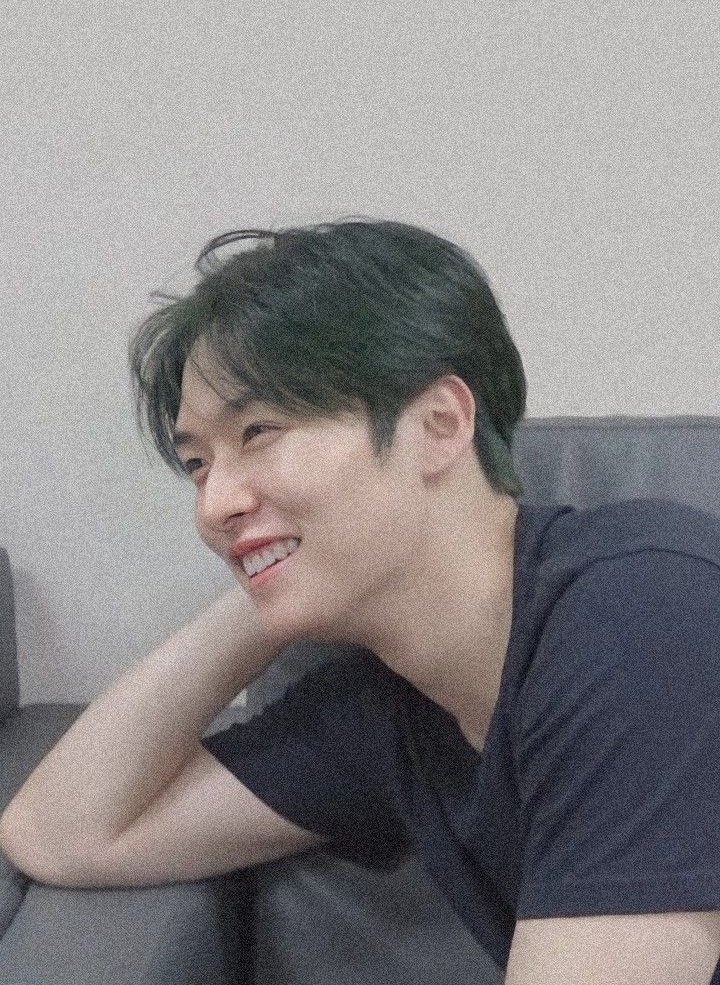 that smile 🤍
#LEEKNOW #리노 #Straykids