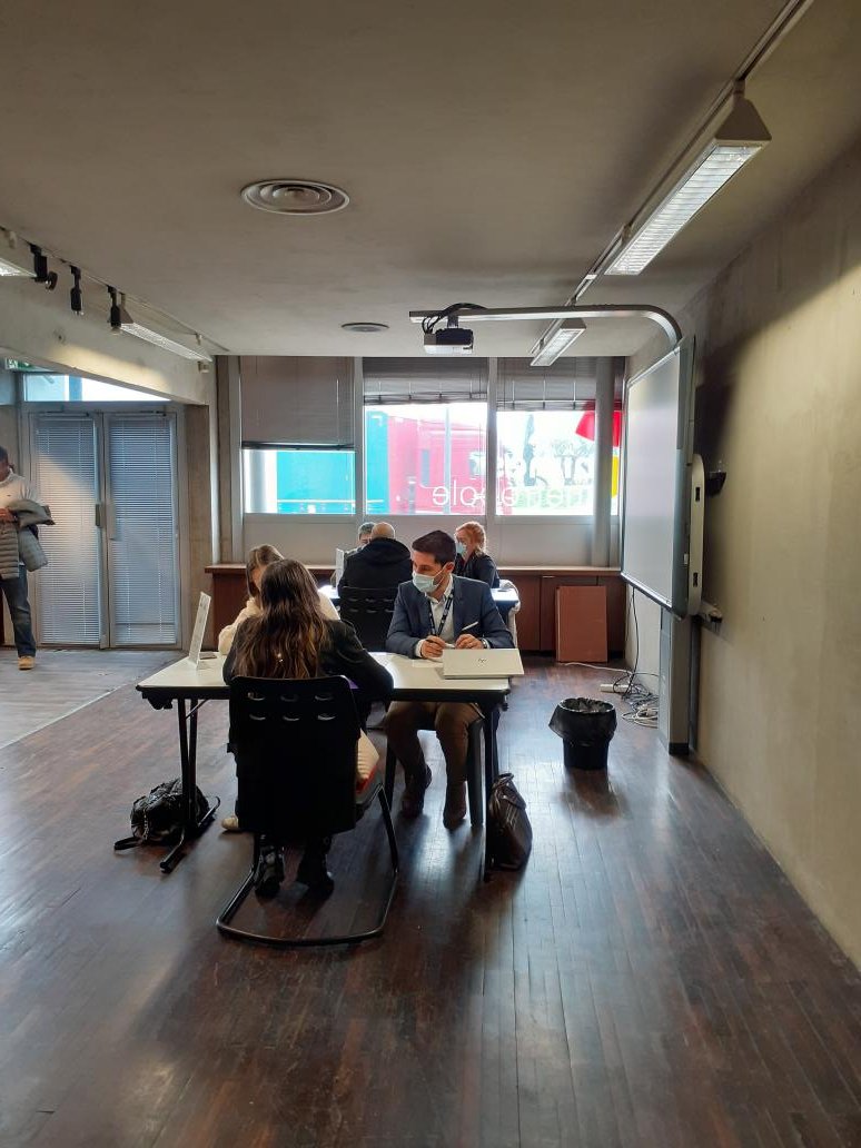 Semaine du #handicap Job dating recrutement et des #entreprises du bassin nîmois satisfaites, synergie des agences #polemploi et de #capemploi.