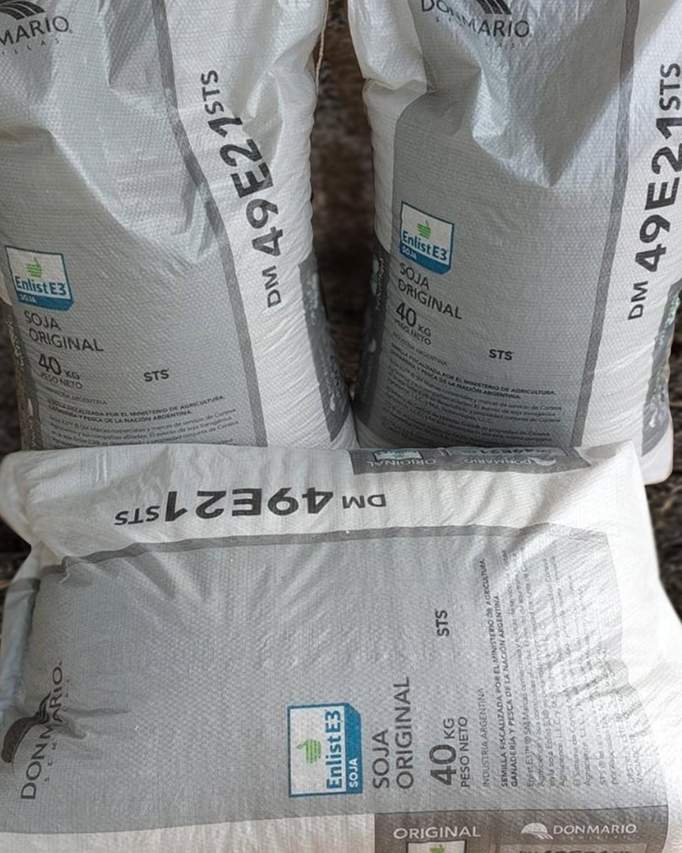 SemilleroSDL's tweet photo. 🚜🌱¡Arrancamos la campaña 21/22!
👉Variedad: 49E21sts @DONMARIOoficial @CortevaARG
📌Mattaldi, Córdoba
#Soja #SojaDM #Siembra #Campaña21-22 #CampoArgentino https://t.co/FENTrxJOoX