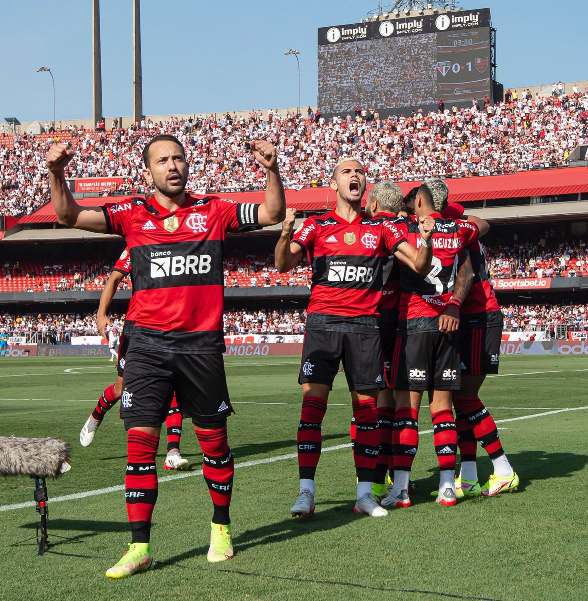 SouDaNacao's tweet photo. Essa foto ficou muito foda! https://t.co/1DCrnyiNdx