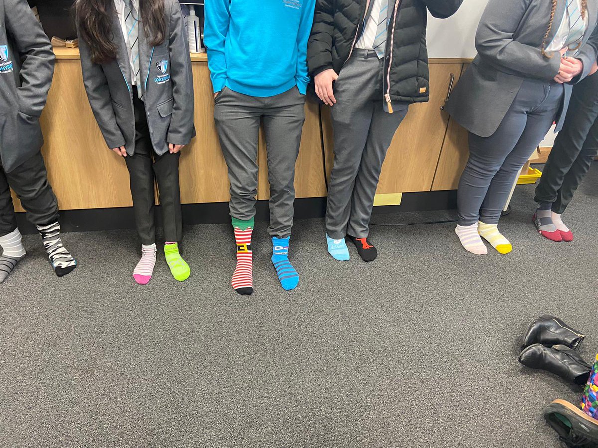 MrAJones94's tweet photo. Well done to Year 8 supporting anti-bullying by wearing odd socks! https://t.co/Tgu6KLomfs