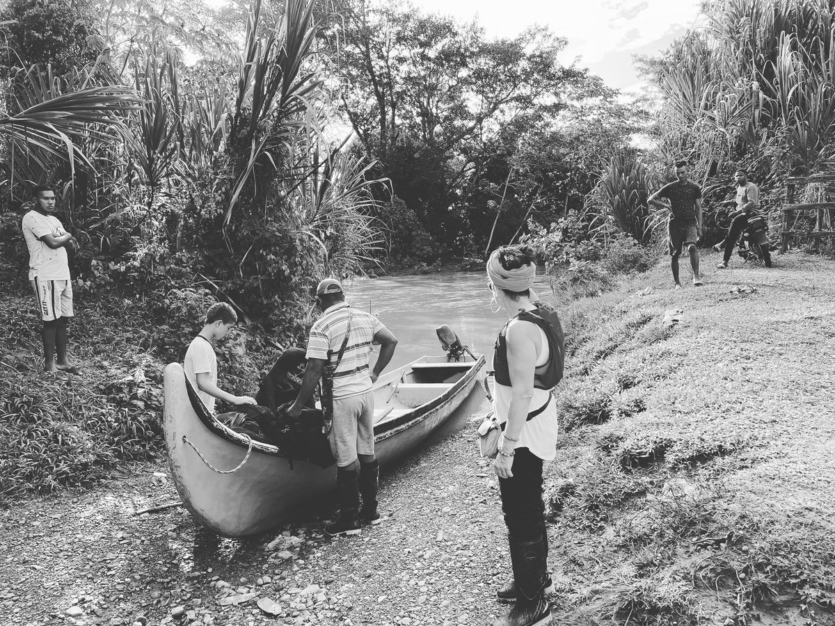 Maria_Hinojosa's tweet photo. We are back from the Colombian rainforest border safe and sound. And one headline is that this passage is dangerous but filled with more acts of solidarity than you can imagine. More to come… #grateful #frontlinejournalism #teamwork https://t.co/UuTnYbNWe2