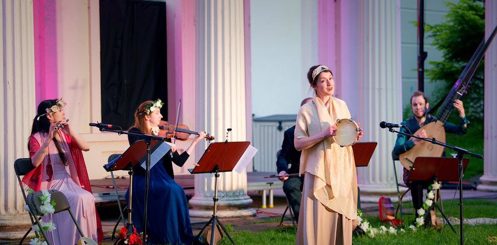 flauguissimoduo's tweet photo. #Sneakypeak✨ A couple of #gorgeous #screenshots from our 🦋The Forest of Mythical Breezes🦋concert filmed by @ioannismusic 💕✨Available online at @brightonemf #BREMF@home from Sunday 21 November! 🤩 V-tickets ➡️ https://t.co/7BrBJRvCFQ ✨ https://t.co/ZjL3hT67Tz