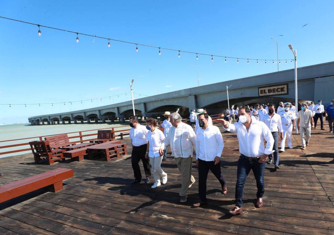 En #Progreso, junto con <a href="/TorrucoTurismo/">MiguelTorrucoMarqués</a>, presentamos 75 nuevos proyectos turísticos de la Región Mérida, Capital Cultural y Gastronómica del Sur y Riviera Yucatán que generarán más de 19,688 empleos con una inversión privada de más de 17,207 MDP. Estamos reactivando el turismo.