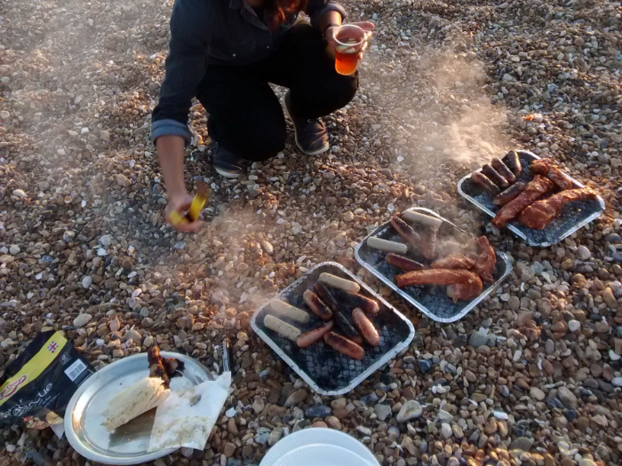 BrightonHoveCC's tweet photo. We've launched a consultation on the use of cheap disposable BBQs and the release of lanterns and balloons on council-owned parks, open spaces and seafront

Please note: The consultation is about single use BBQs and not proper, portable ones

More at https://t.co/692axnZw6I https://t.co/CznYAFKNi7