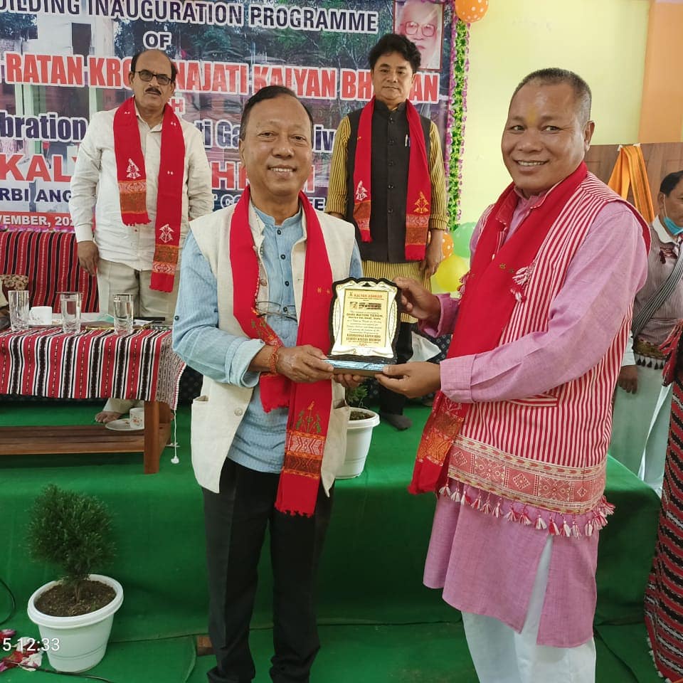TeronRatan's tweet photo. It was an honour to attend the New Building Inauguration programme Of
Karmajogi Ratan Kro Janajati Kalyan Bhawan along with the Celebration of Janajati Gaurav Diwas
    *KALYAN ASHRAM* 
East karbi Anglong District committee. Thanking Hon'ble CEM Sjt #Tuliram_Ronghang for giving https://t.co/xegF3mzrB5