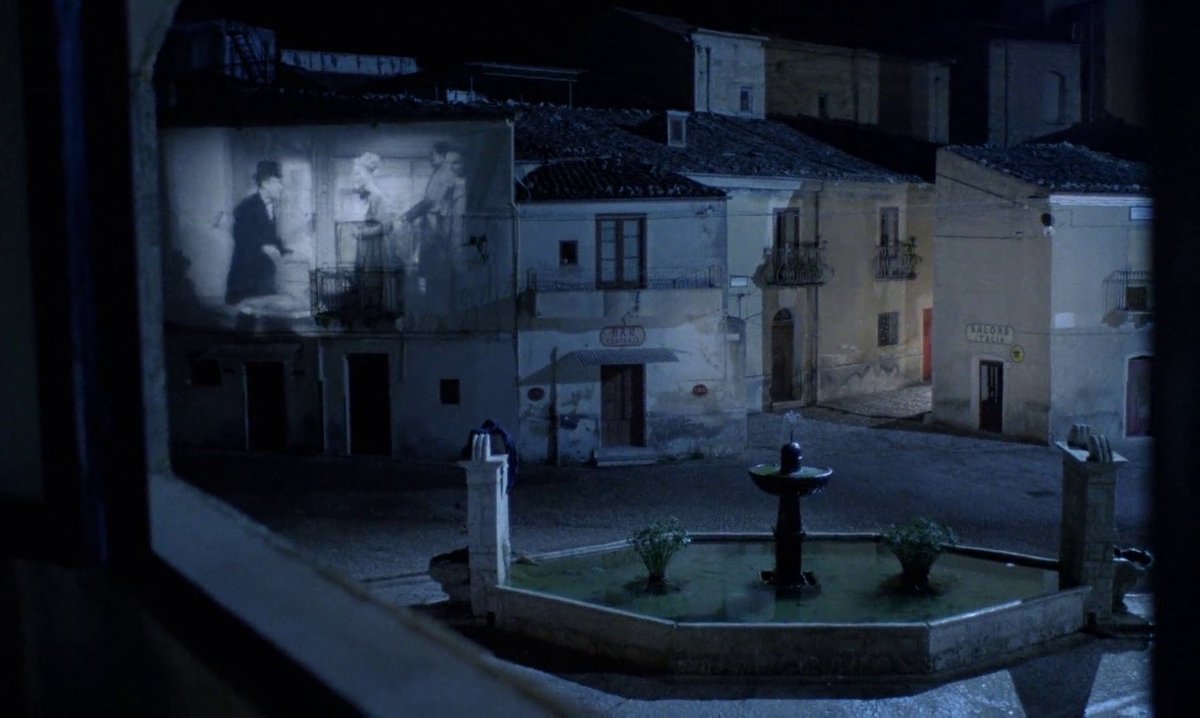 CuartaParedCine's tweet photo. Tal día como hoy, en 1988, se estrenaba Cinema Paradiso. https://t.co/l5QDW5DyqW
