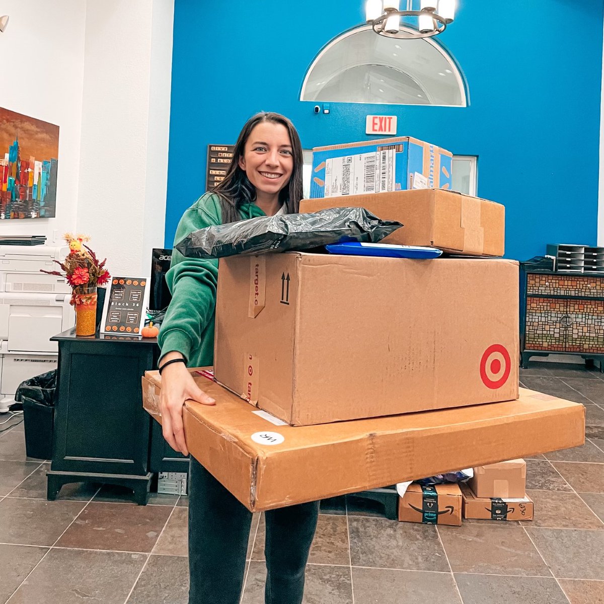 Block36MSU's tweet photo. Reason Number 30: Easy Package Pick Up
Stop into the office when you have a package and see how quick and easy it is to collect your packages! 👍 https://t.co/X6n49Wuaba