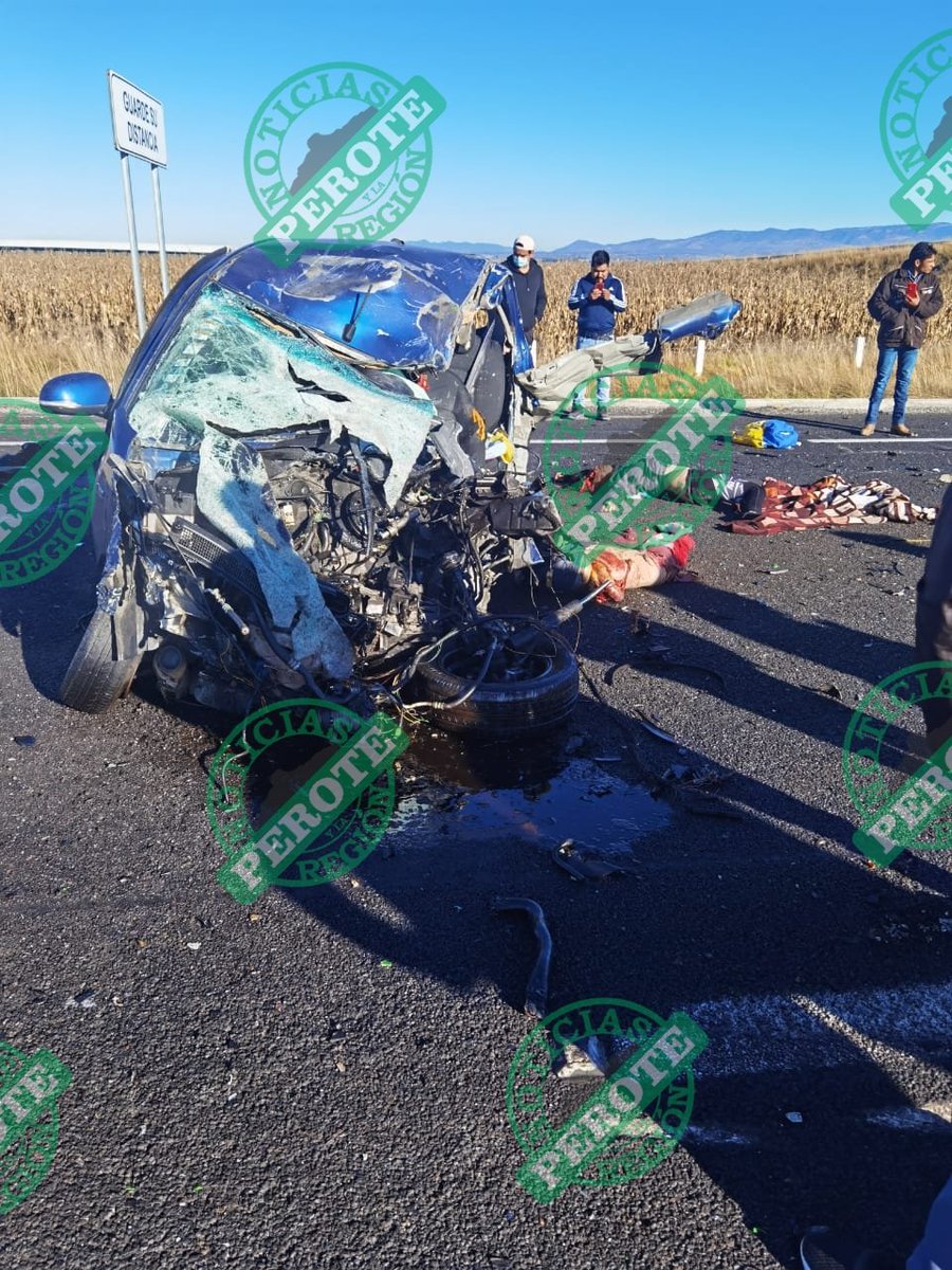 Guidovazquez777's tweet photo. #Atención #Puebla 
Accidente fatal en #autopista #140D 
Amozoc -Perote km 31+450 deja 2 muertos entre un torton verde y un i10 azul la otra persona se encuentra prensada y siguen en labores de auxilio @TraficoPuebla
@TecamachalcoN @Magistral_Mx @ 2 📸 @NoticiasPerote #FelizLunes https://t.co/n4XLOJ8XxO