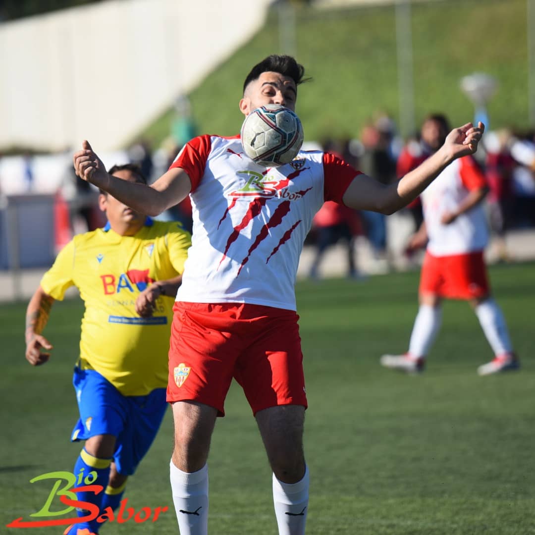 biosabor_agro's tweet photo. Antes compartir que competir es el lema de la @LaLigaGenuine 2021/2022
Este fin de semana daba comienzo la #Liga #Genuine de @santander_es, la primera fase tuvo lugar en #Salou (#Tarragona) en donde el equipo @U_D_Almeria #Biosabor pudo disfrutar del deporte con tres partidos https://t.co/zaG06EvYcF
