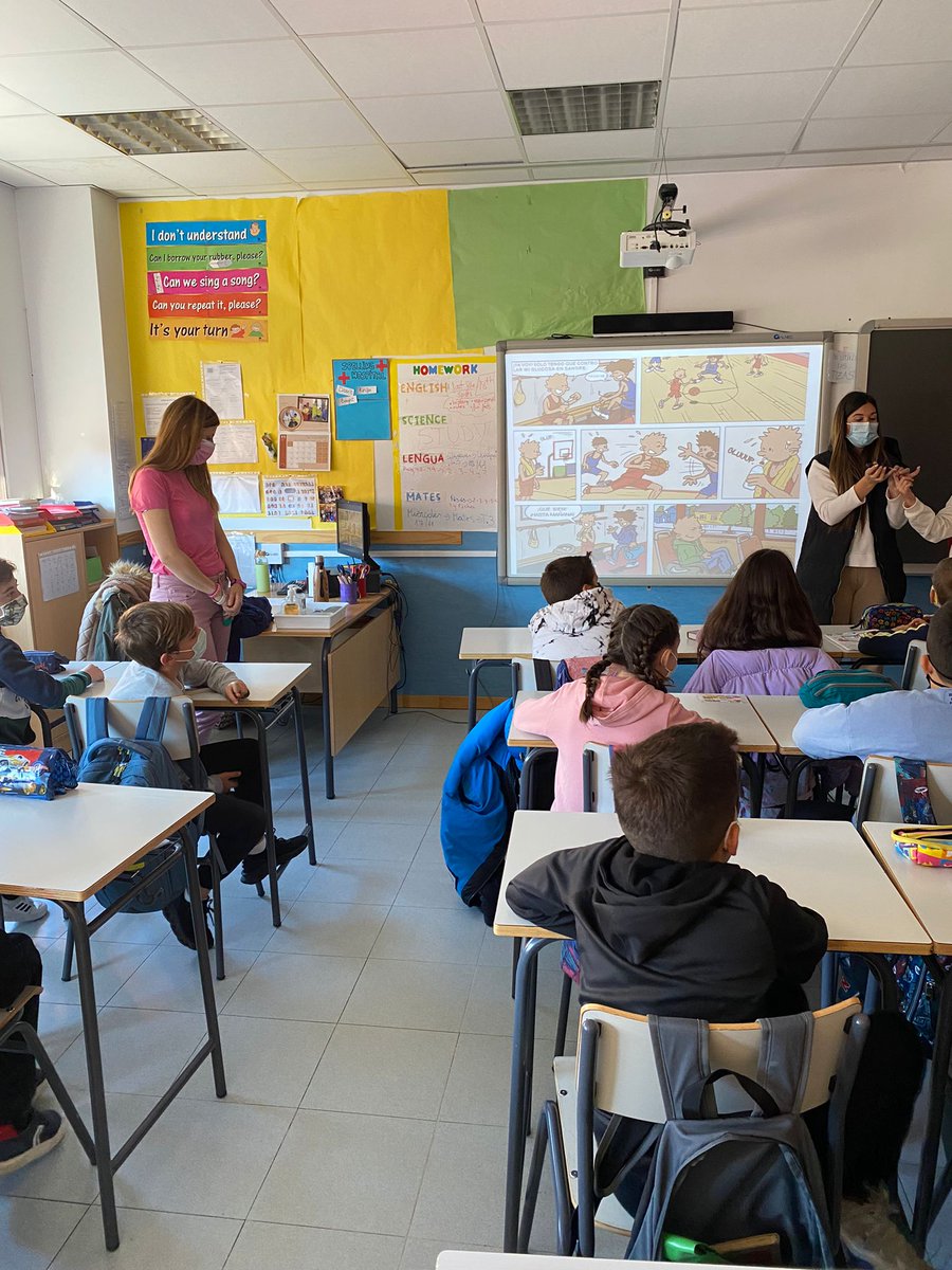 CEIP_VFerrer's tweet photo. Hoy la enfermera y una profesora del @CEIP_VFerrer han dado una charla concienciando y dando visibilidad a la Diabetes y, con la ayuda de nuestros alumnos diabéticos, han informado al resto de compañeros sobre qué cuidados necesitan y cuál es su alimentación. https://t.co/oF7d2yzyZv