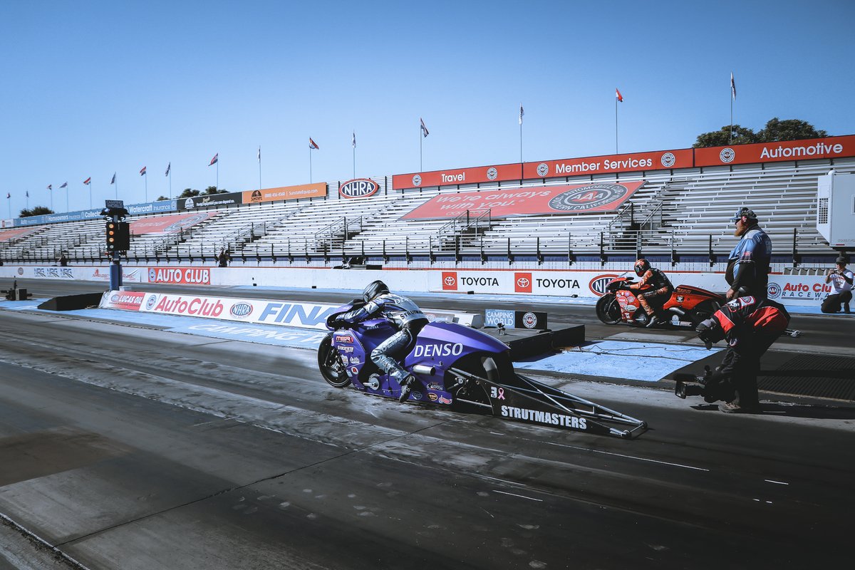 ScottPollacheck's tweet photo. Wrapped up the 2021 season on the @DENSOAutoParts / @strutmasters / @MattSmithRacing #Buell No. 6 in points and it was another memorable year for our team! 

One win in Atlanta
Three No. 1 qualifiers
16 round wins

#NHRA #NHRApsm #NHRAFinals https://t.co/iaJLVCytLB