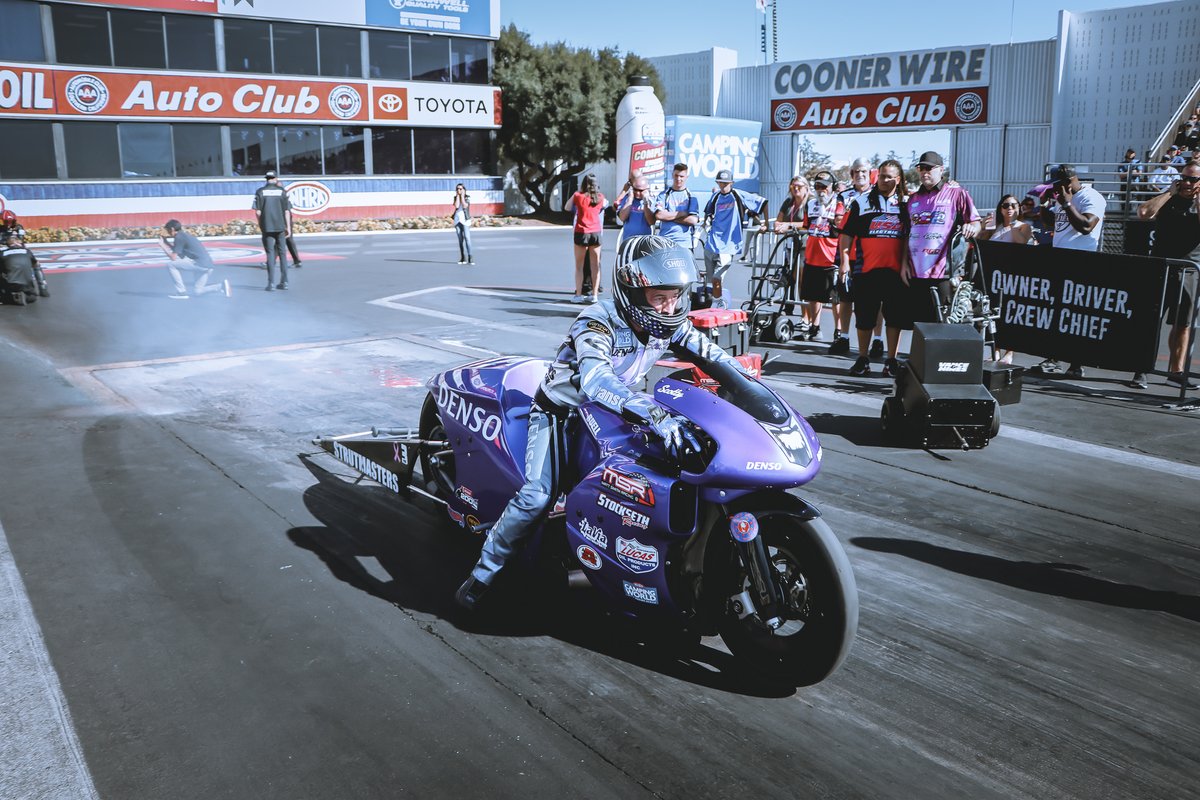 ScottPollacheck's tweet photo. Wrapped up the 2021 season on the @DENSOAutoParts / @strutmasters / @MattSmithRacing #Buell No. 6 in points and it was another memorable year for our team! 

One win in Atlanta
Three No. 1 qualifiers
16 round wins

#NHRA #NHRApsm #NHRAFinals https://t.co/iaJLVCytLB