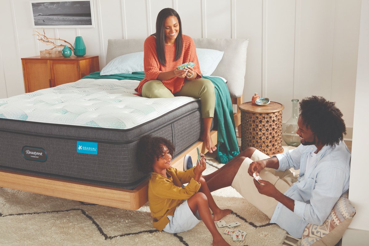 Beautyrest's tweet photo. POV: Guests in your spare bedroom with a Beautyrest experience. #SleepFirstClass at https://t.co/AKCYYbCnG4 https://t.co/xSNEak1asX