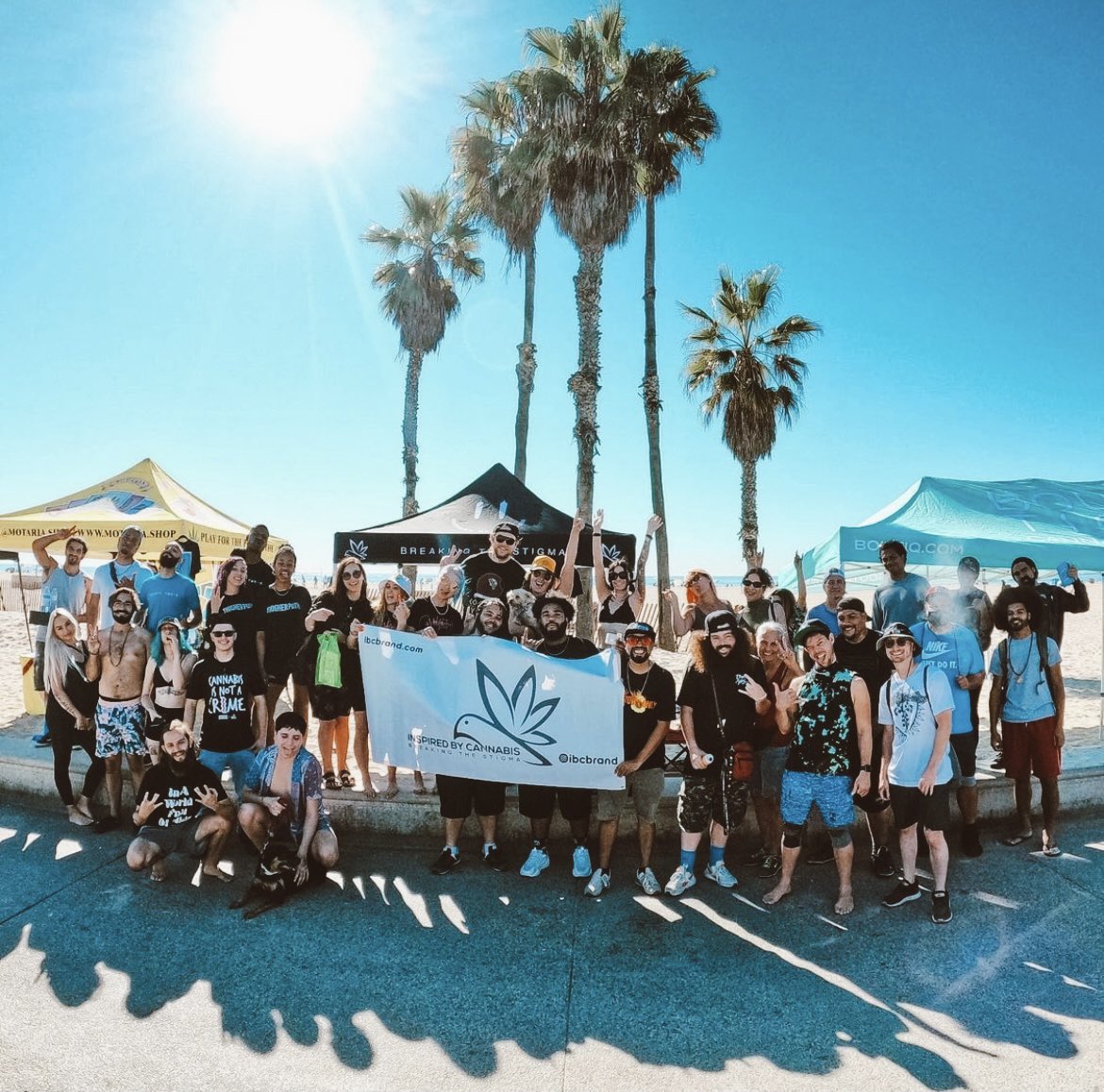 Strength in numbers 💯// Another successful beach clean up—this month we collected 81 lbs of trash from our neighborhood coastline 🌊 Big thanks to @ibccleanups and the rest of the cannafam who came out to support!