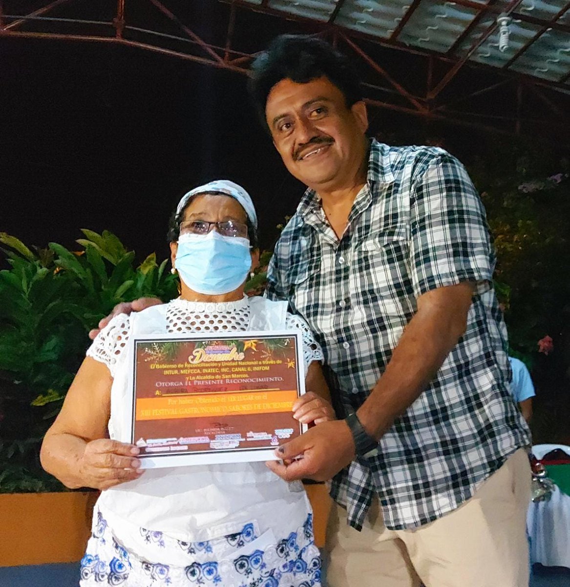 IsraelCarball14's tweet photo. Felicidades a doña Aurora.
#pazybien https://t.co/clY6zFvKi7