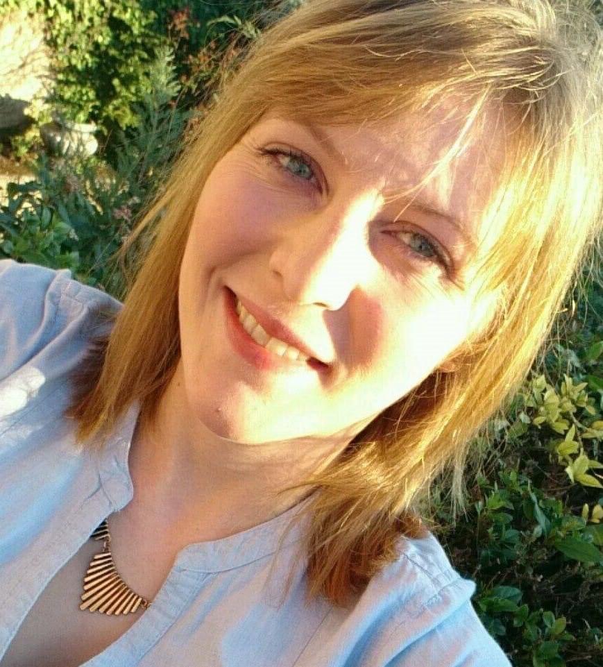 Mediavenir's tweet photo. 🇫🇷 FLASH - La boxeuse Julie Le Galliard, championne de France dans sa catégorie en 2015, est décédée à 31 ans des suites de la #COVID19. La jeune femme était hospitalisée depuis plusieurs semaines. (Le Parisien) https://t.co/OWfCf43ZYc
