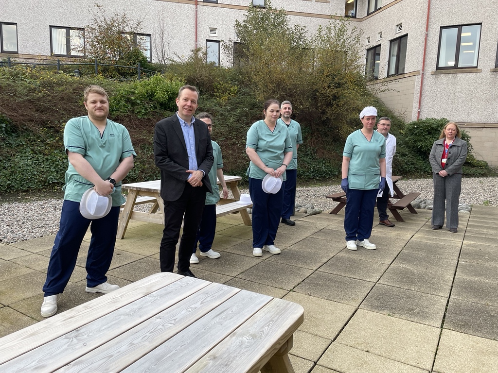 Jason Leitch tweet media