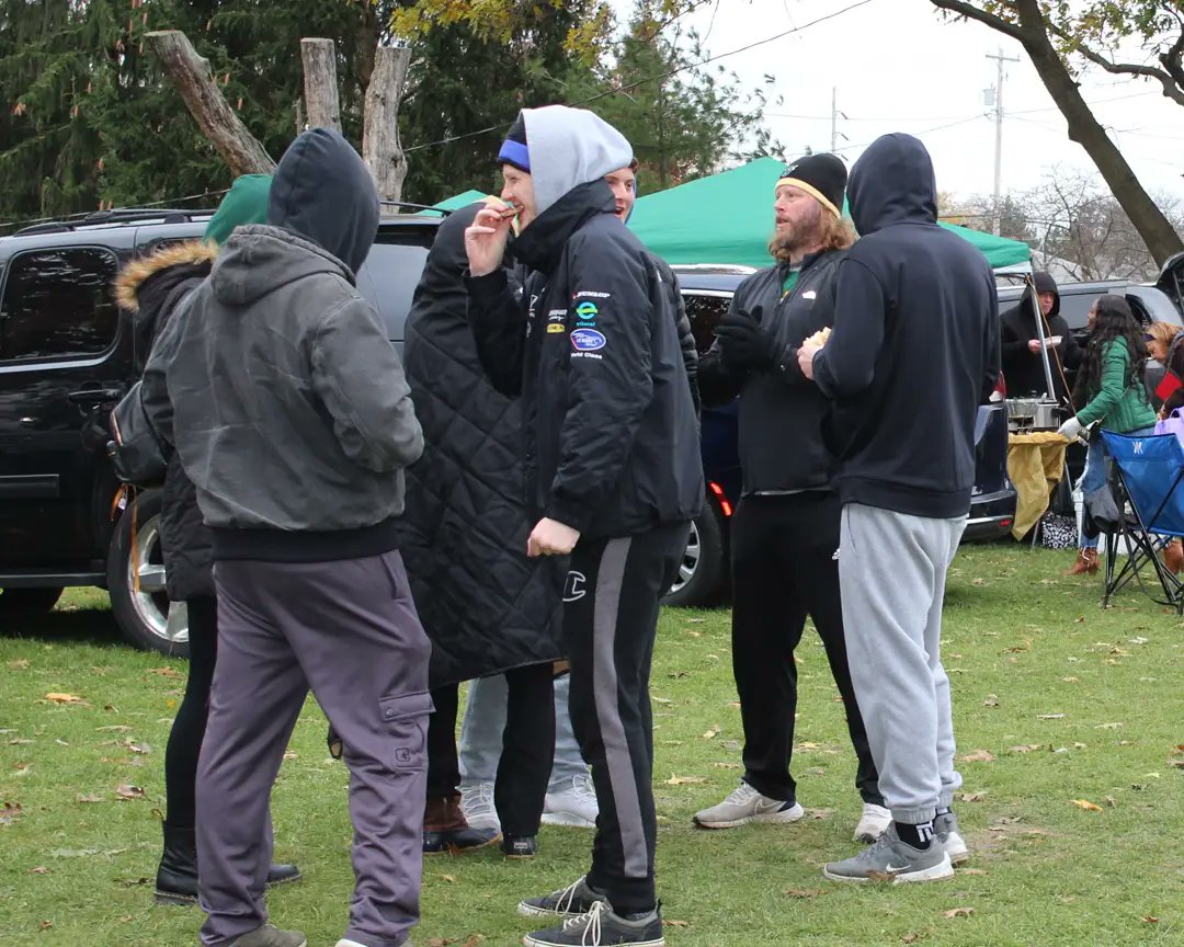 TUEngage's tweet photo. The result of the game was not what we wanted, but happy to see so many dragon nation members braving the cold to support our Dragons. Special thanks to @PresidentOfTU for joining us on a snowy morning! @tiffinu @tustugov @tiffincab @gotiffindragons @tiffinfootball @tiffinualumni https://t.co/ihZSssdzvI