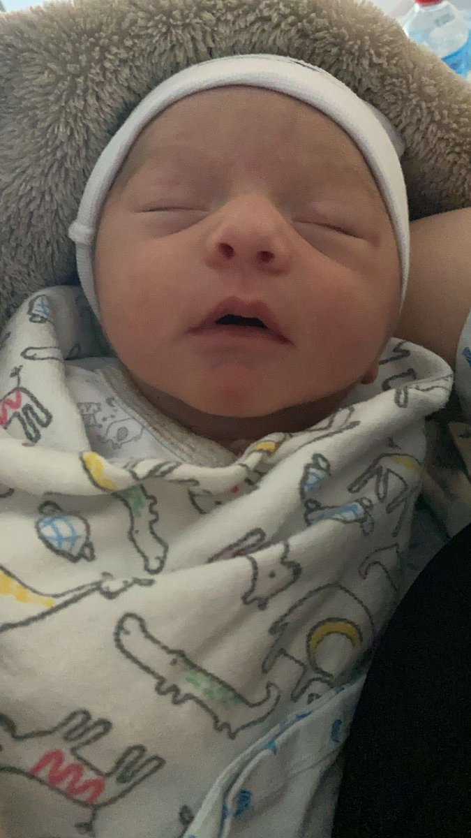 AndreGorgen's tweet photo. Carolina Gorgen was born today healthy and happy. Her mom is even happier than everybody else.
Carol did several LT as a preborn. Would she become a LT surgeon? Or maybe will follow mommy and become an anesthesiologist? Or maybe an astronaut??? https://t.co/7kr6EBqG55