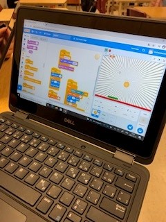 orr_daniel's tweet photo. À la découverte de l'importance des mathématiques dans le #codage à l'aide de @scratch avec @Iuliana_Popper #toou @TorontoOuest #STIAM @CSViamonde https://t.co/WPLxnq1jdC