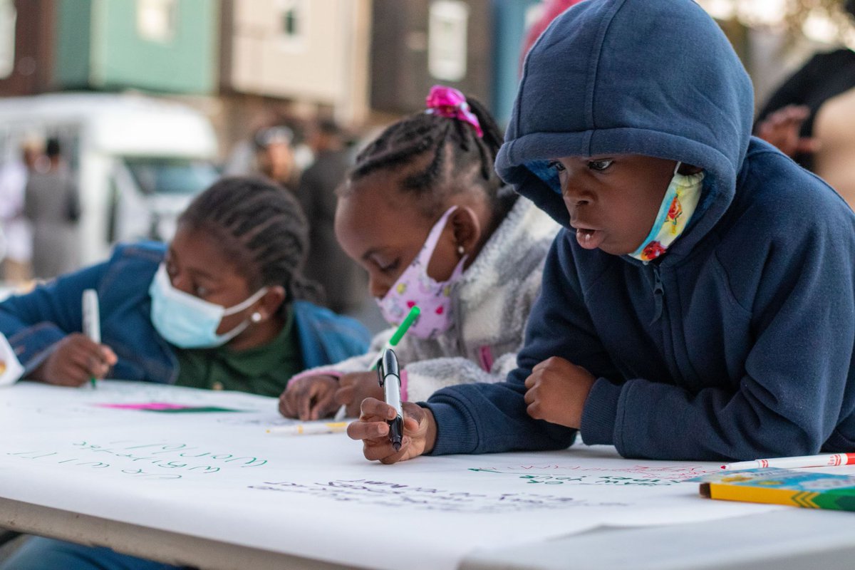 Readby4th's tweet photo. Congrats to Andre Chaney, Mural Arts, IAC 
and all of Logan on the #ReadingPromise billboard launch! 

Shout out to Beloved St. John Evangelistic Church for hosting the event.

See the new billboard at N. Broad &amp; Belfield Ave!

#WeWillWriteTheWorld #Readby4th
#MuralArts
#IAC https://t.co/mCKGQwrucJ
