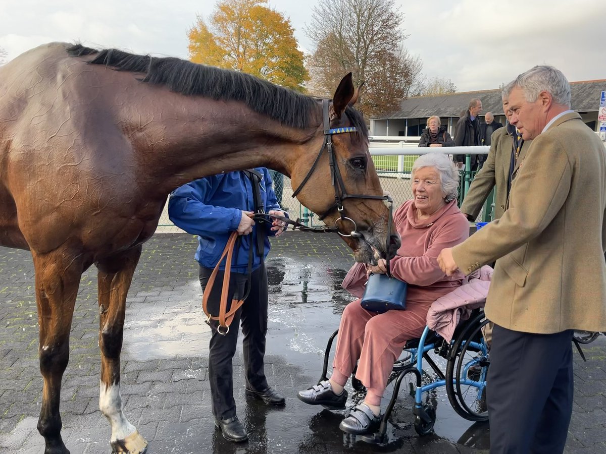 Hannah Bishop tweet media