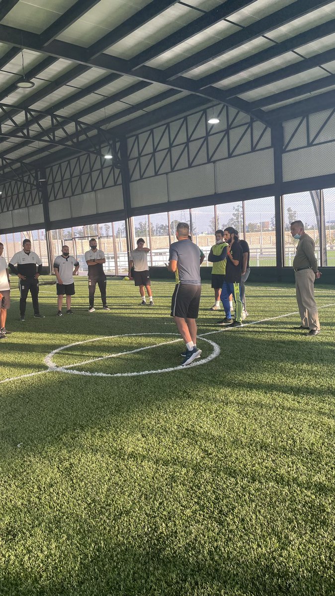rmacademia04's tweet photo. Pero sobre todo, muchas gracias @RafaMarquezMX por buscar siempre el crecimiento de todos los que formamos parte de tu Equipo. 

#AcademiaRafaMarquez #4ctitud #RM4 ⚽️ https://t.co/3vqegyDdBb