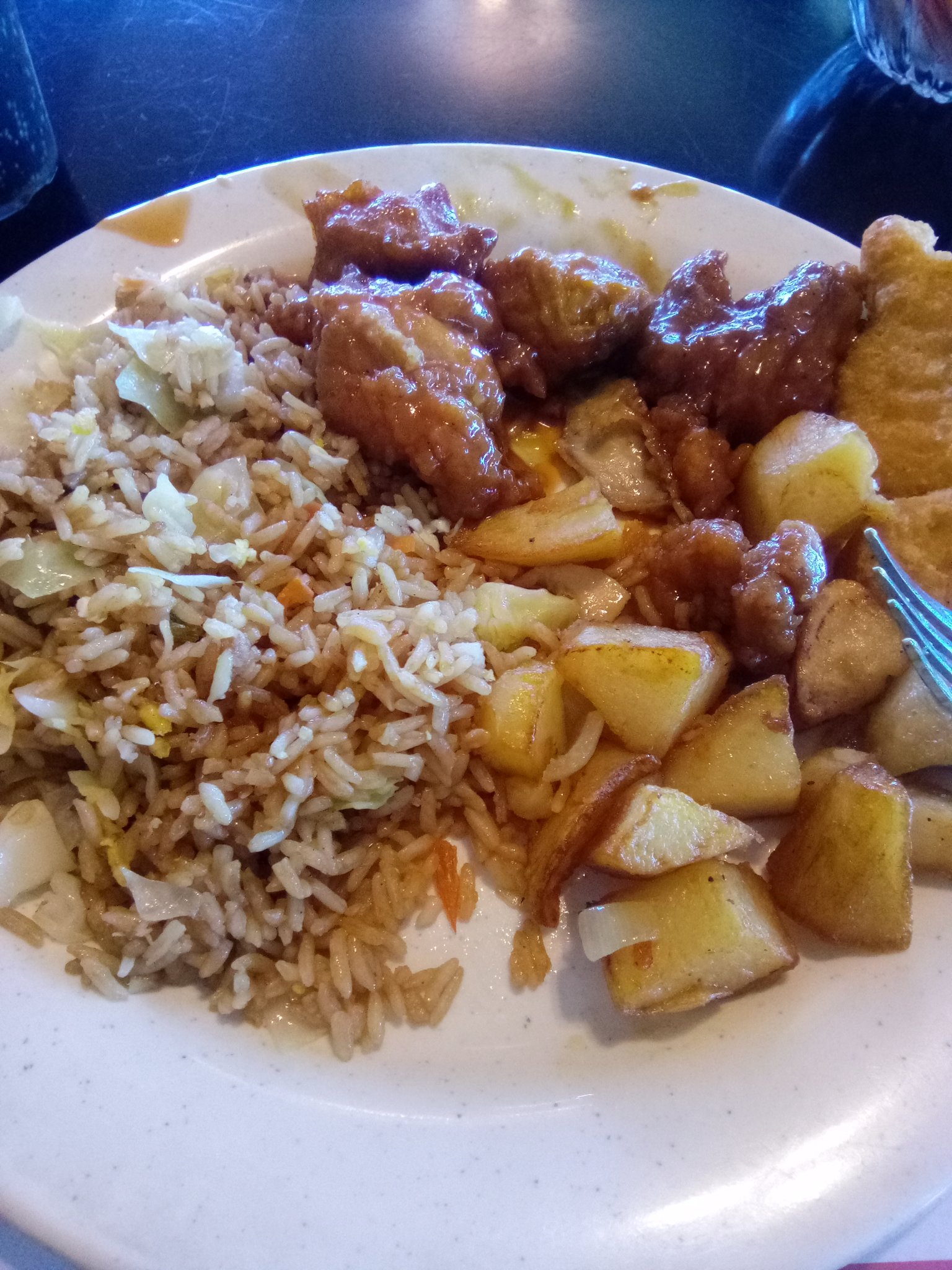 @thatveganteache tasty lunch mmmmmm 😁😁😁😁🥡🥡🐓🐓 https://t.co/4rfCgqGJ9Y