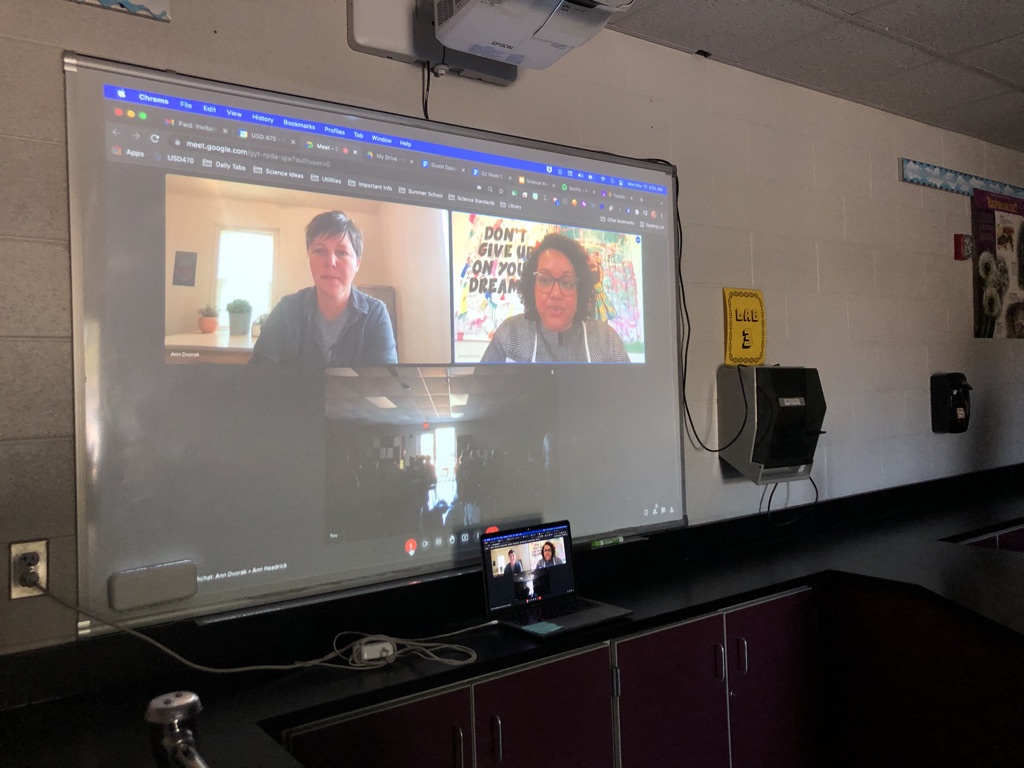 ArkCityMiddle's tweet image. Mrs. Neises' 3rd hr science class had a FlashChat through DreamWakers this morning. Ann Dvoark answered students' questions. Ann works for the Sustainable Ranching Initiative at the World Wildlife Fund in Nebraska focuses on conserving the grassland prairies. @dream_wakers