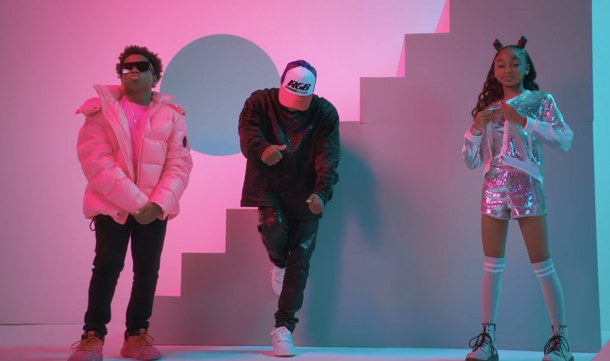 Pop Crave tweet media