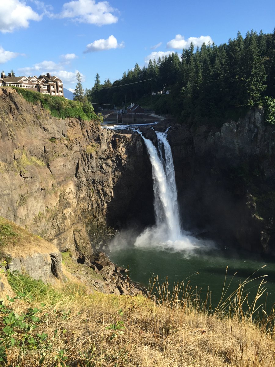 aldenks's tweet photo. @waltonwater August 21st 2015 flows for comparison https://t.co/GyKE1xAbnb