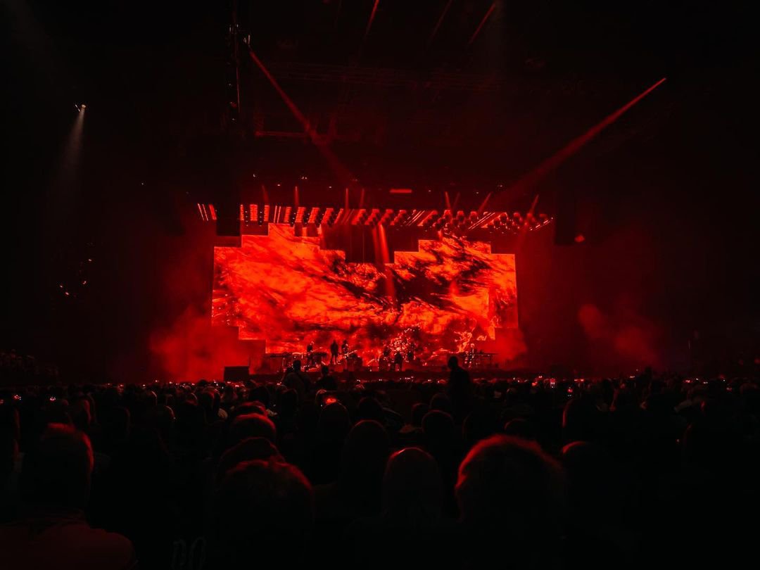 genesis_band's tweet photo. North America, are you ready for this? 🎸

The big Genesis reunion tour continues in Chicago tonight - see you there!

#LastDomino https://t.co/c7mYZkJryL