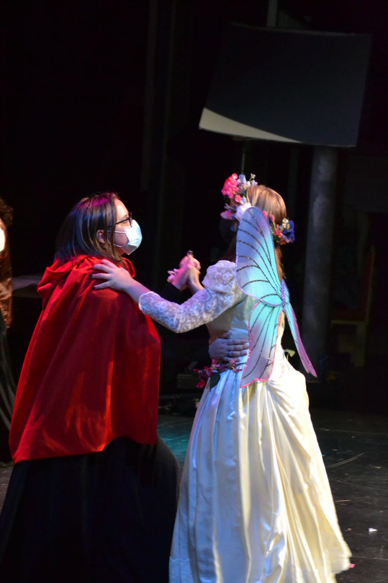 We open in three days! Enjoy another sneak peek of A Midsummer Night's Dream from rehearsal, and get your tickets TODAY: onthestage.tickets/show/groveport…