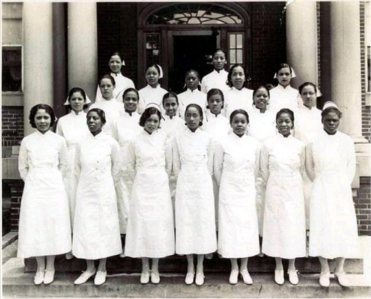This Day in Black History: November 15th, 1894
bit.ly/3kGYG5j
127 years ago today, the Freedmen’s Hospital School of Nursing was founded for African–Americans by Black surgeon Dr. Daniel Hale Williams.
#BlackHistoryMonth2021 #BLM
Source material: @blackfacts @BET