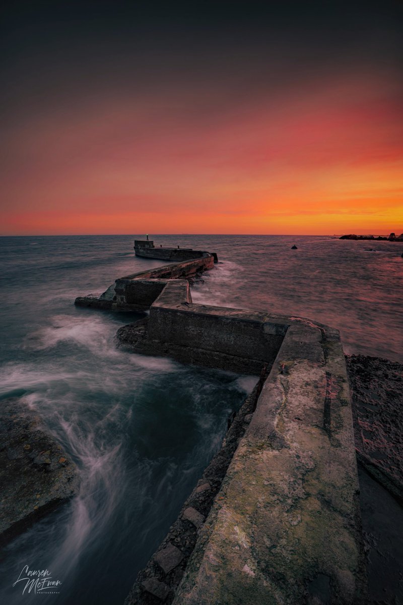 St Monans Pier.

This was another perfect example of why it always pays to hang around after the sun has disappeared from the sky 🔥 #stmonans #eastneuk #sunset  #longexpo