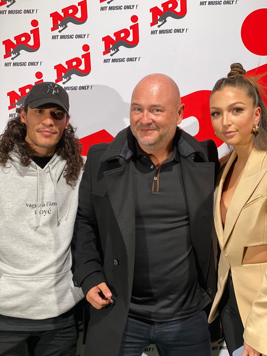 NRJhitmusiconly's tweet photo. La #NMAweek ne fait que commencer 🔥 @HatikMusic &amp; @iam_evaqueen étaient avec nous chez @cauetofficiel sur #NRJ ! 
✨ Retrouvez-les samedi à 21h05 sur @tf1 et #NRJ pour les @NRJMUSICAWARDS 🤩 #NMA #NMA2021 https://t.co/3HAUKj7eGO