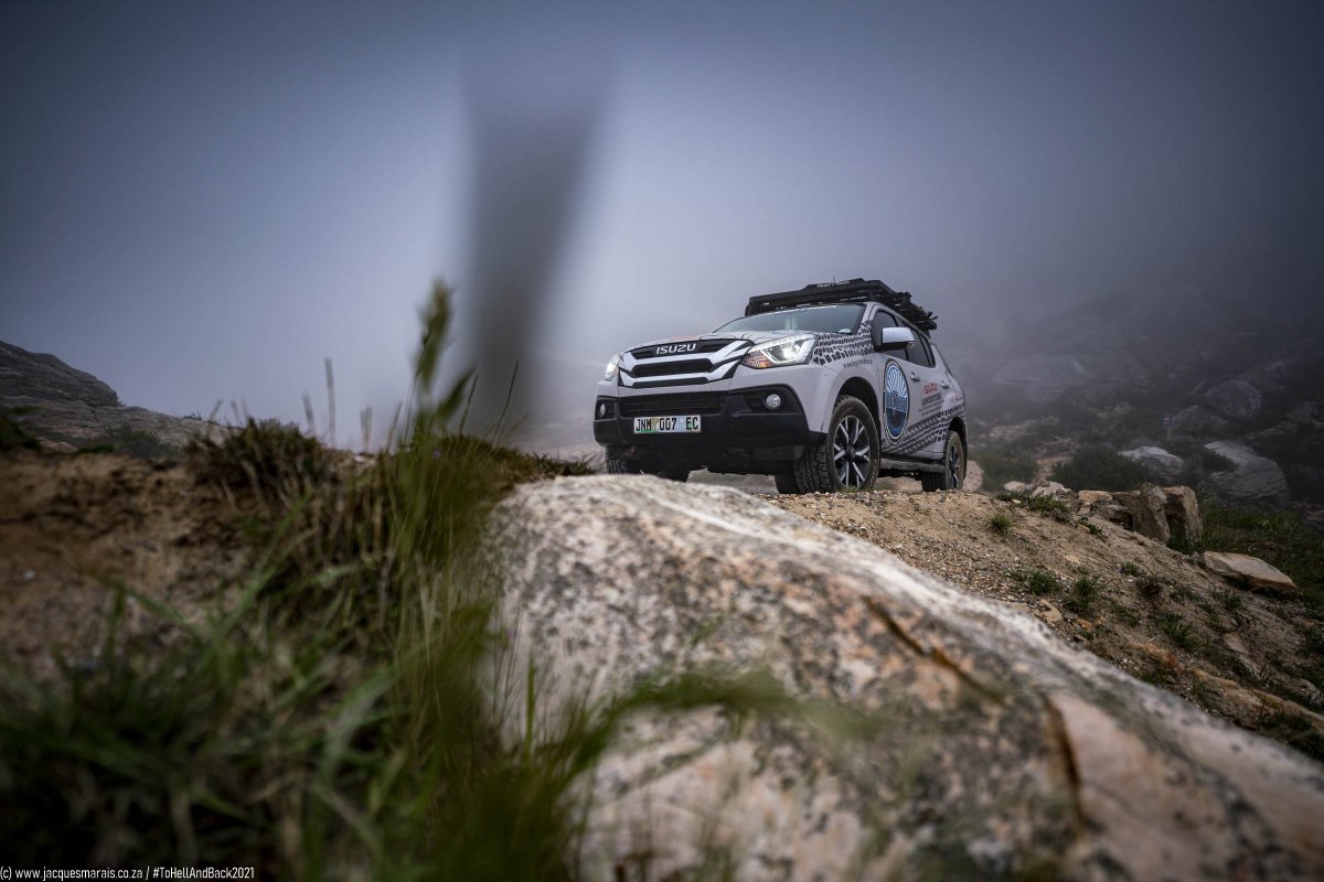 Not often you bump into a #XCO #WorldChamp at the <a href="/EcoBoundEvents/">EcoBound</a> #ToHellAndBack #MTB Challenge! No problem keeping up with <a href="/SimonAndreassen/">Simon Andreassen</a> in the <a href="/isuzusa/">ISUZU South Africa</a> 💪

<a href="/Diverge_info/">Diverge</a> <a href="/redbull/">Red Bull</a> <a href="/CannondaleZA/">Cannondale SA</a>  <a href="/mountainbike_SA/">Mountain Bike Mag</a> <a href="/RideMagazineSA/">Ride Magazine SA</a> <a href="/BicycleSouthZA/">Bicycle South</a> <a href="/Squirtlube_SA/">SquirtCycling</a> <a href="/Dunloptyres_SA/">Dunlop Tyres SA</a>