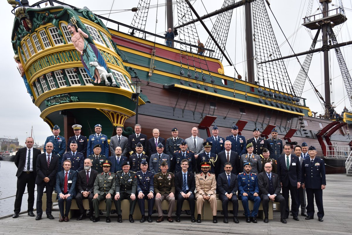ArmySMDC's tweet photo. LTG Daniel Karbler, #JFCCIMD commander and #ArmySMDC CG, addresses members from 24 international partners during Day 1 of the Nimble Titan 20 senior leader event, Nov. 10 in Amsterdam. The group, pictured here, discussed IAMD cooperation over the two-day event.
@US_Stratcom https://t.co/nsaRAPUFdf