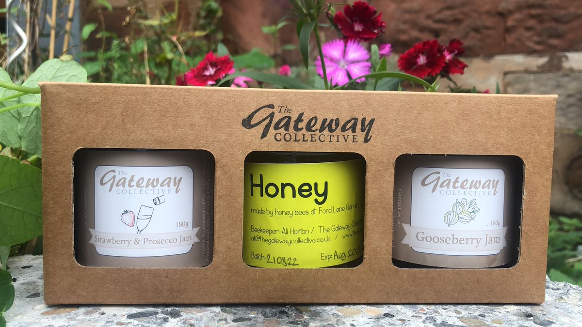 gateway_coll's tweet photo. We’re updating our online shop with our new Christmas Gift sets. First one up is the breakfast box! 2 north park community garden jams and our first ever Gateway Collective honey🤩🤩 Fab local, sustainable gifts 🤩
#breakfastbox #christmasgifts #plasticfreechristmas #jam #honey https://t.co/AhpLWZbYlR