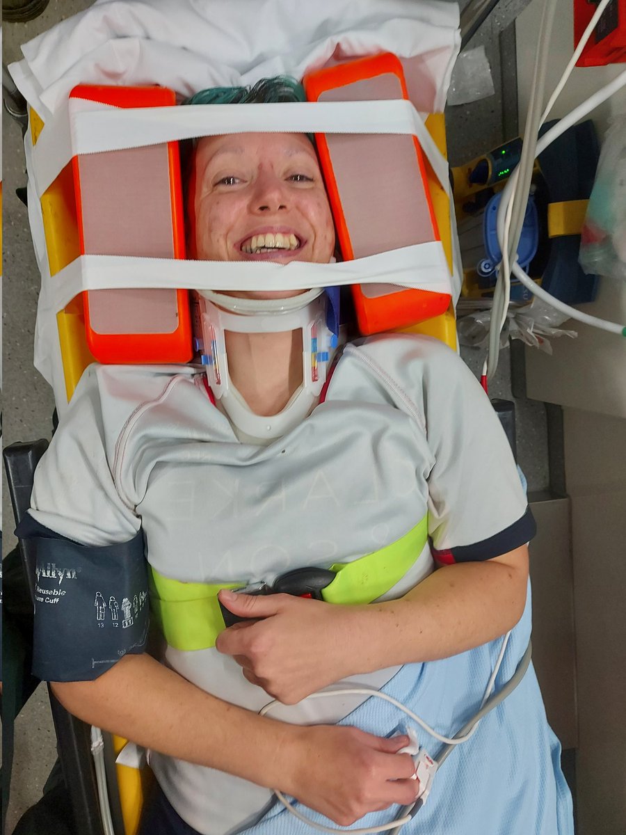 shell_psycho's tweet photo. Who wore it better?? 😜😂 
#neckbrace #posturecollar #injury #kink https://t.co/pb5dmEJaAH