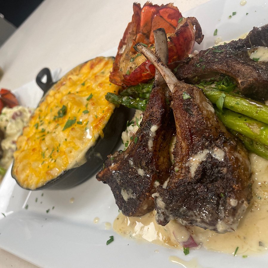 ChefMalik95's tweet photo. Haven’t been on here lately but I’m still doing what I do best #ChefLife #ChefMalik #bookNow https://t.co/VVnHElRs3B 
https://t.co/jINQq5qE5y https://t.co/21oWj6V879
