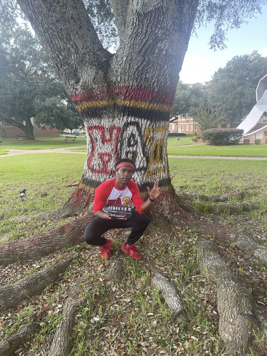 SAYRAYRAY3X's tweet photo. 1 year ago today, at 12:15am I joined the greatest dance organization there is. House Arrest 2 Championship Dance Team Inc., ���️💛the love I have for this organization is unexplainable Im forever grateful for the bonds I’ve created ❤️💛 #1stHA2versary #c13 #2sUP #HA2 https://t.co/VPTDvj3tb9
