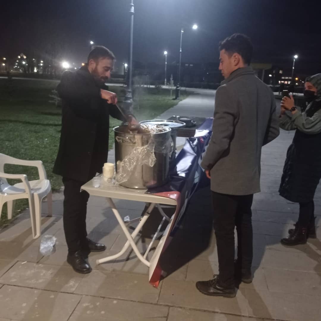 "Çorbayı İç Vizeyi Geç" Sloganıyla başlattığımız etkinliğimiz öğrenci kardeşlerimizin içini ısıttı ☺️
Tüm kardeşlerimize vize sınavlarında başarılar dileriz ☺️🌺🎉🌹