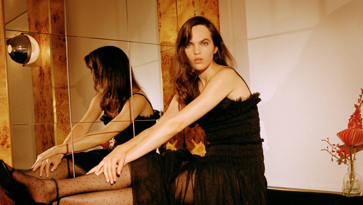 A dress to tulle around in. Layers on layers of sheer netting in a ballet-inspired shape add a touch of romance to a night out, be it at a gala or dinner with the girls. Discover Holiday dressing now.
rebeccataylor.com/home/