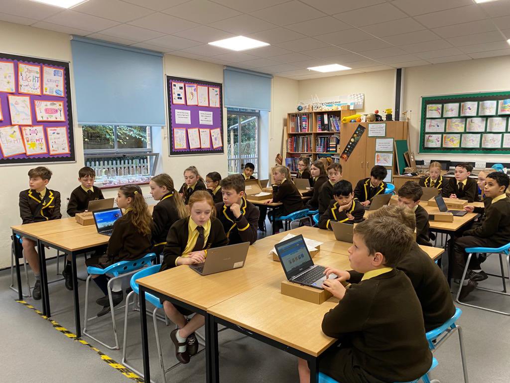 fromthepark's tweet photo. Year 5 enjoying their coding lesson today with @Digitaleagles #inthepark https://t.co/Dd7d0pBgnl
