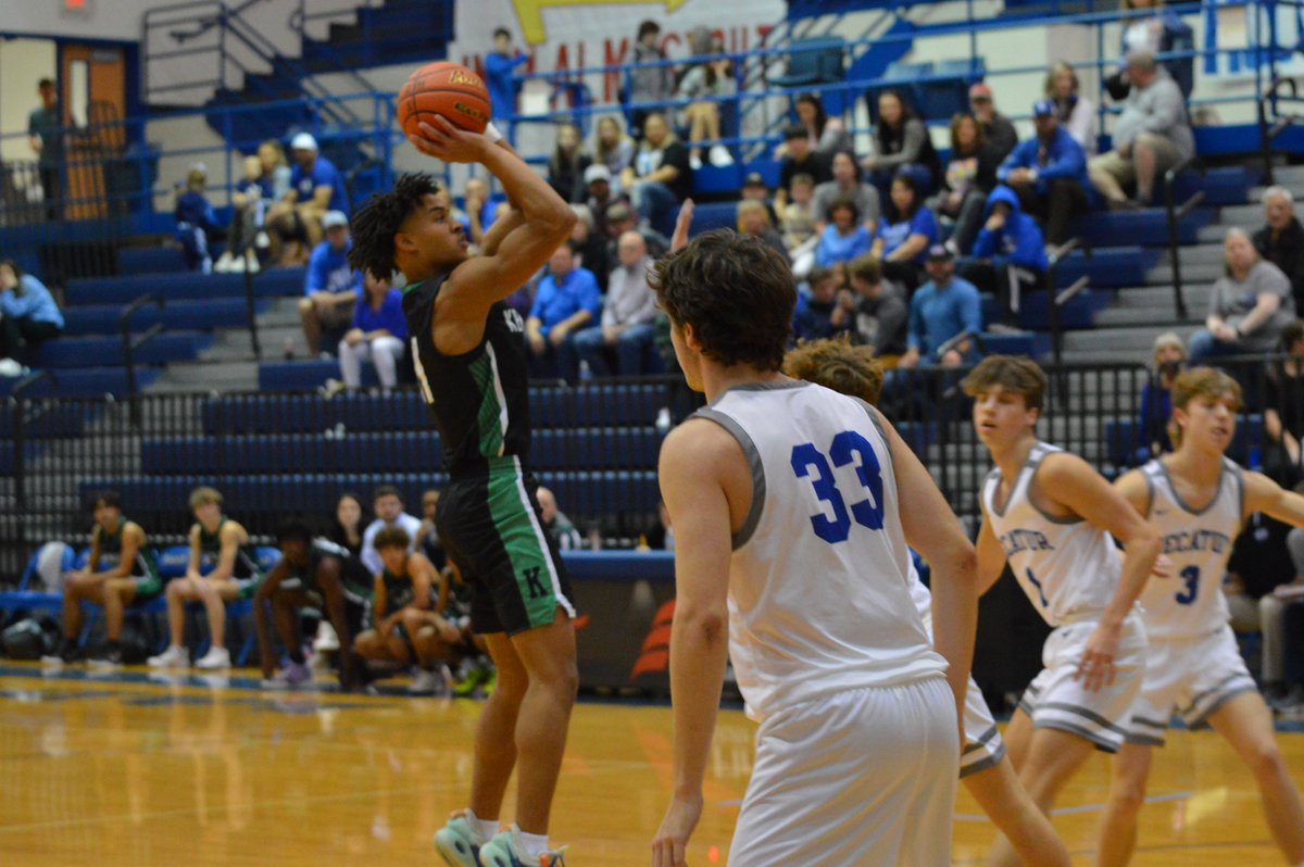 A few action shots from last weekend's win over Decatur! Big shout out to Mikayla Harris for the photo credit! 

<a href="/AC_pickett10/">austin pickett</a> <a href="/TristanLewis24/">Tristan Lewis</a> @BreylenLevi <a href="/JordanMiller114/">Jordan Miller</a>