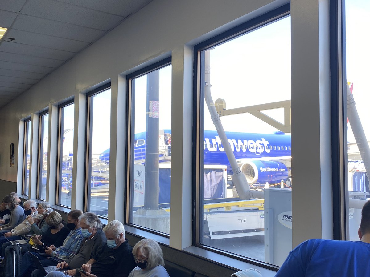 CoachDobbinsSCD's tweet photo. Productive and fruitful four days recruiting in California. Heading back for a day before hitting the road again. #FindingFutureKnights #SoCalSuccess #RoadWarrior https://t.co/U2XBkyBXwp